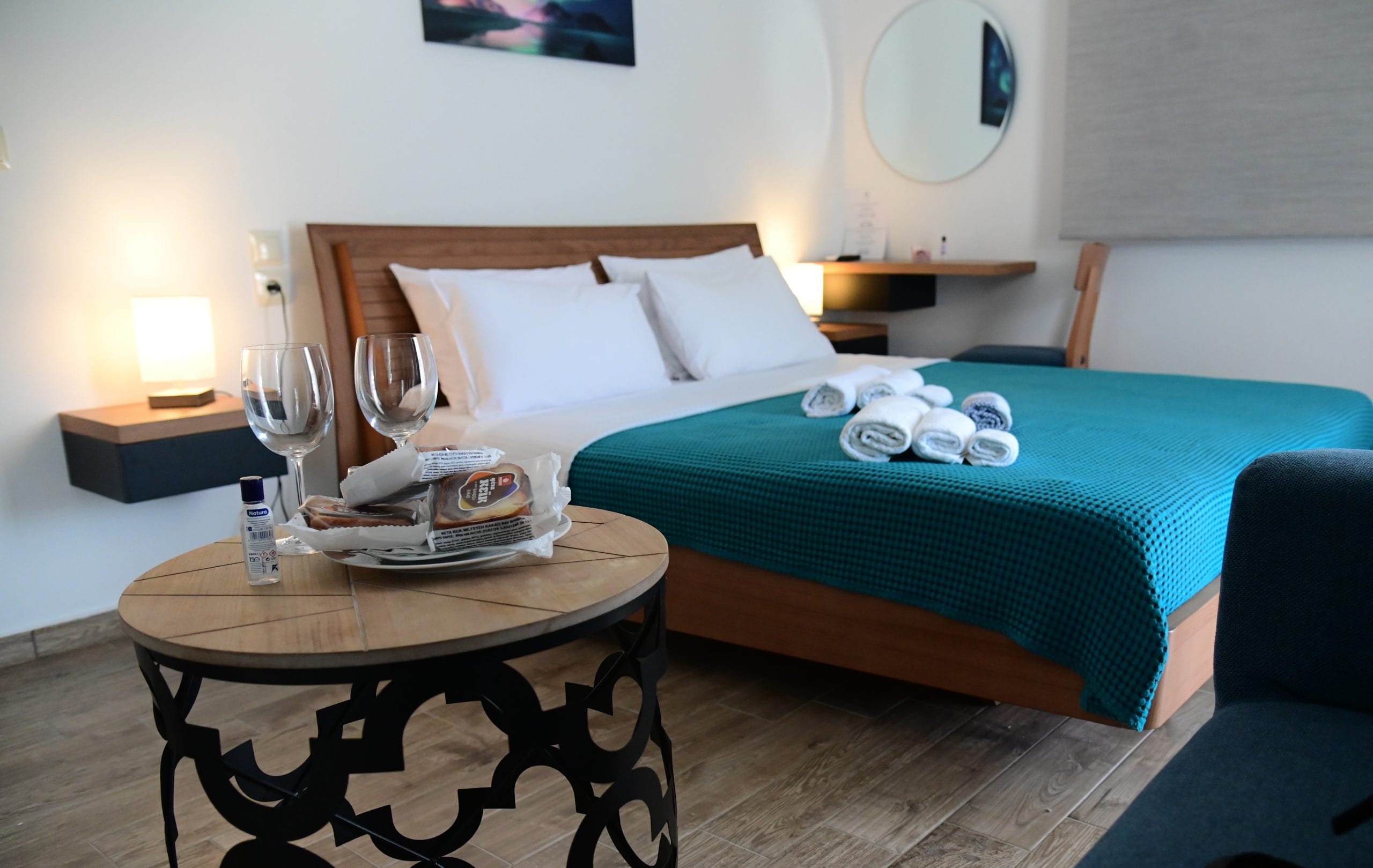 Big Blue Hotel in Amaliapoli has cozy rooms