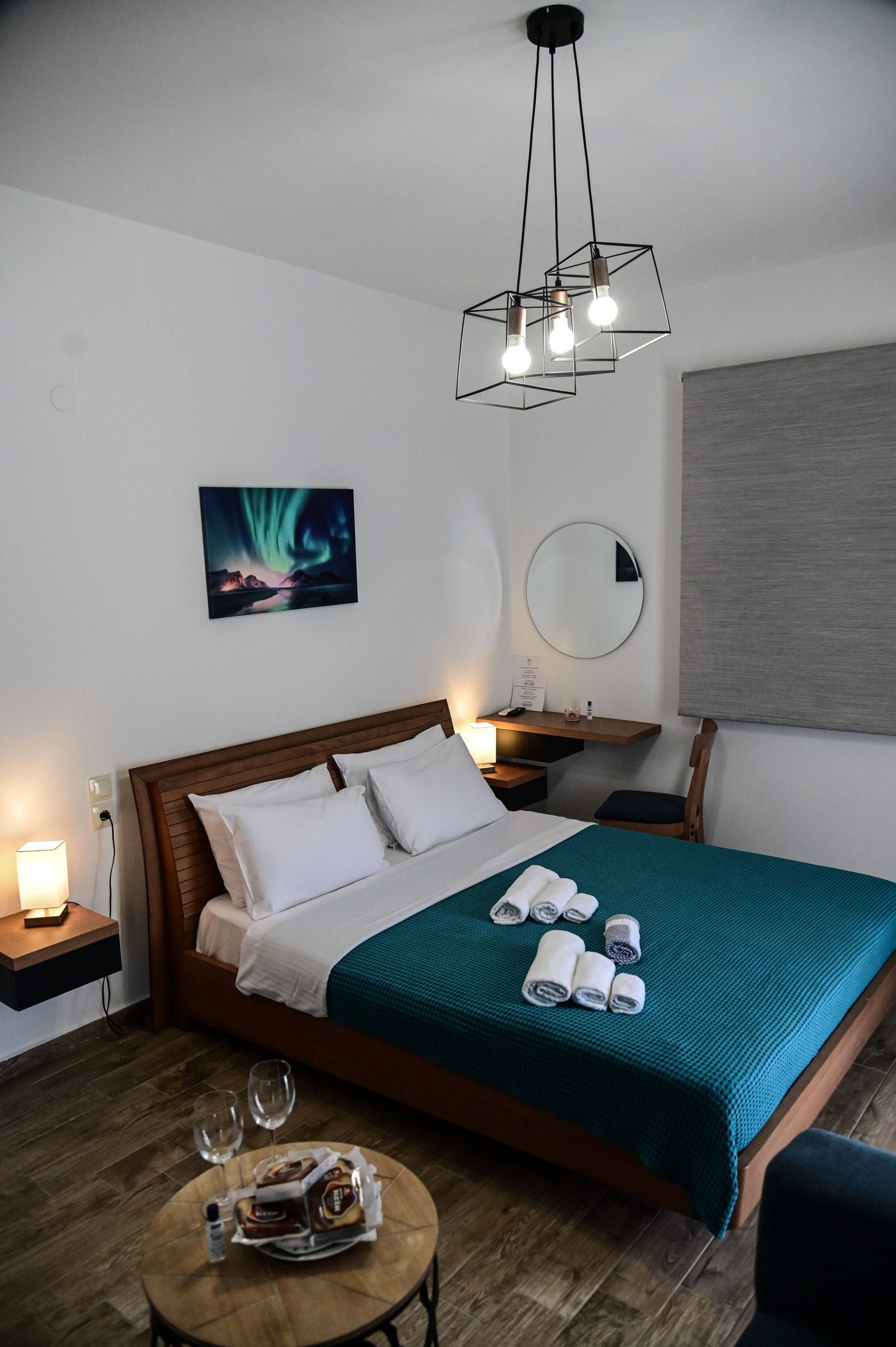 Big Blue Hotel offers breakfast free of charge