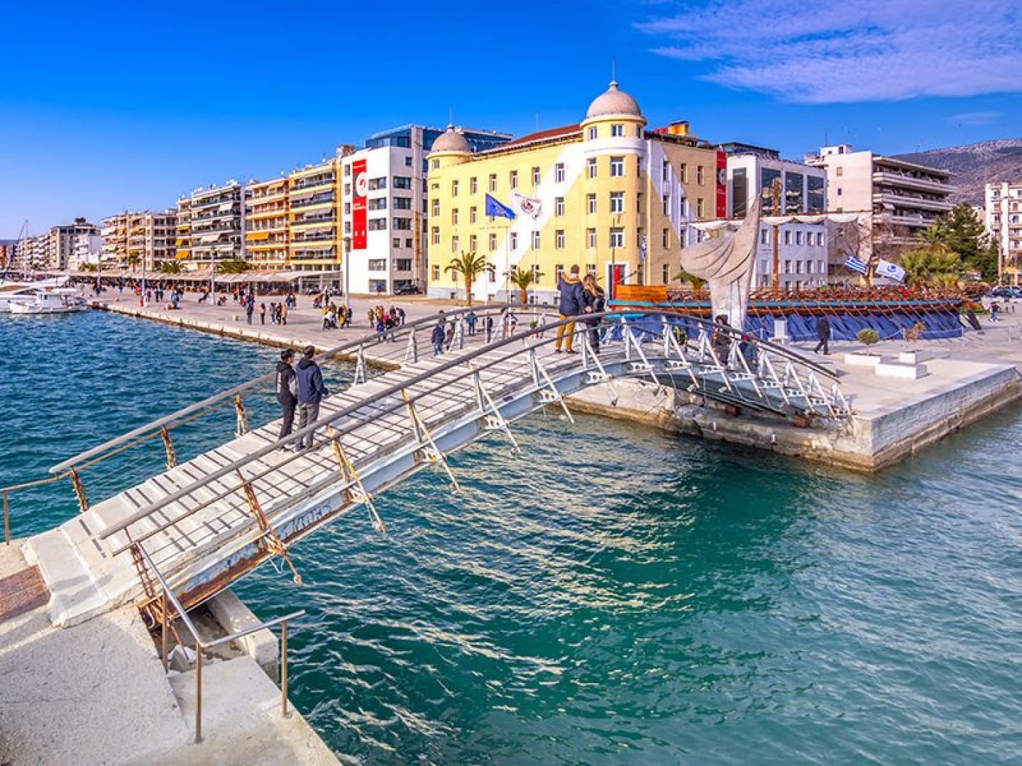 Amaliapoli is near Volos